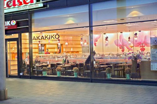 Akakiko Running Sushi - Copyright © by 